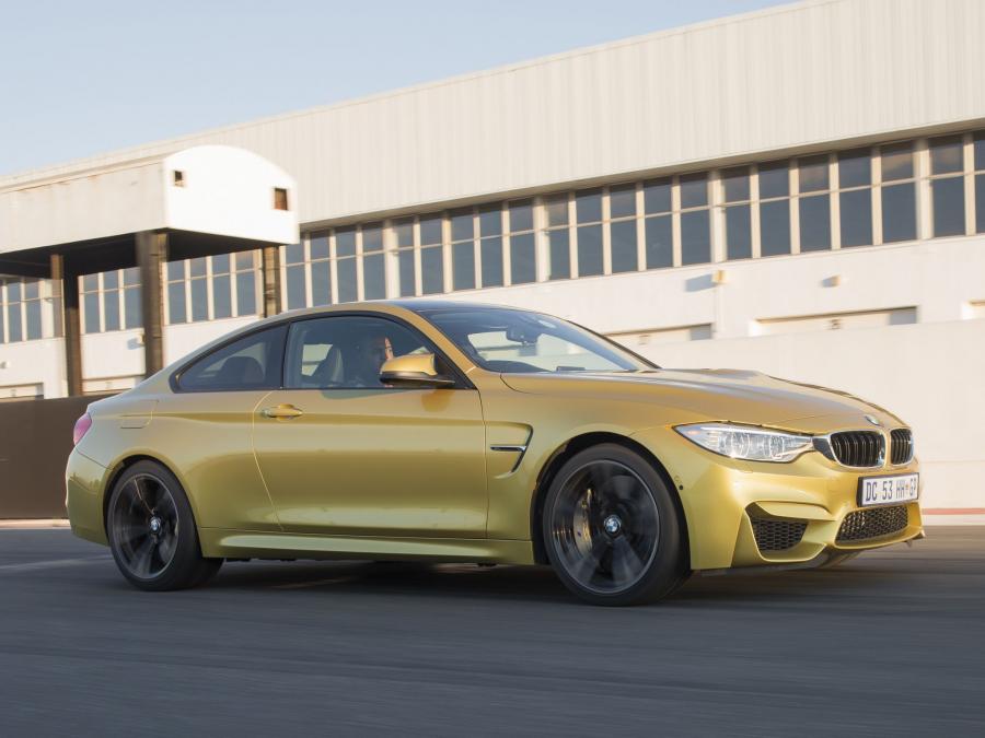  BMW M4 Coupe 2014 года  (ZA) (фото 2 из 30)